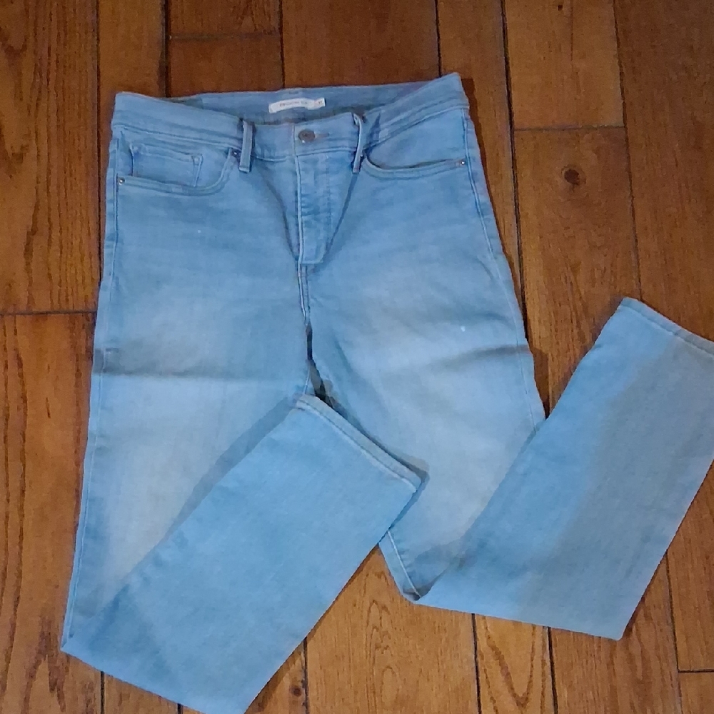 Levis Skinnies Sz 31